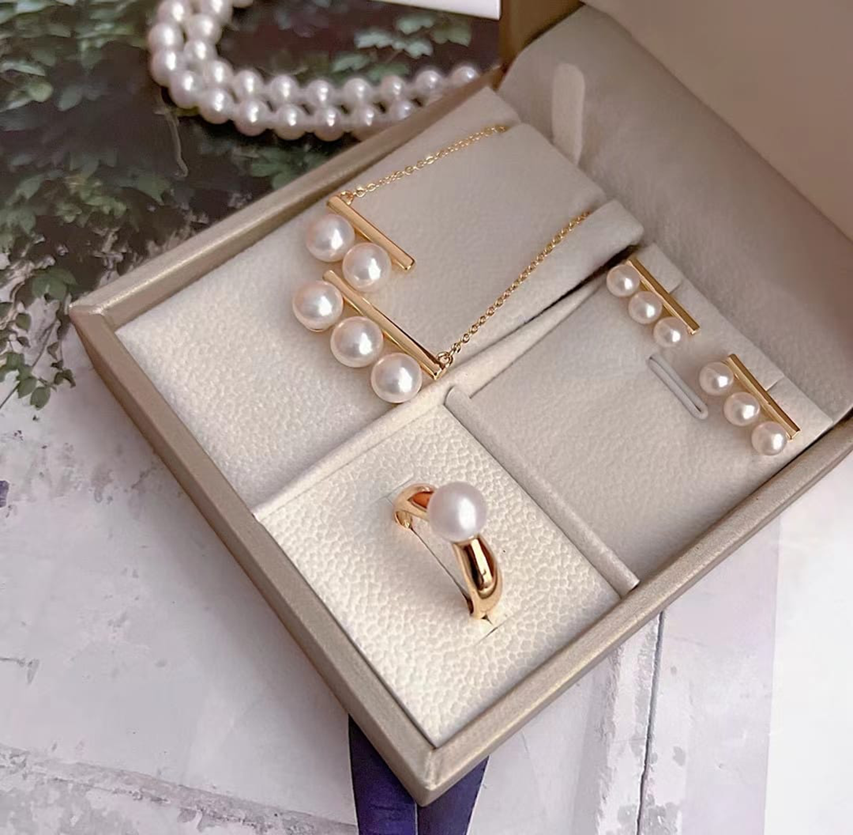 Freshwater pearl jewelry set , plated with18k gold , Pearl Size : 5-7mm , Pearl Necklace Length : adjustable/40+5cm ( MJ-2227 )