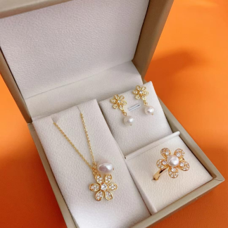 Freshwater pearl jewelry set	,	plated with18k gold	,	Pearl Size :	7-8mm	,	Pearl Necklace Length :	adjustable/40+5cm	(	MJ-2231	)