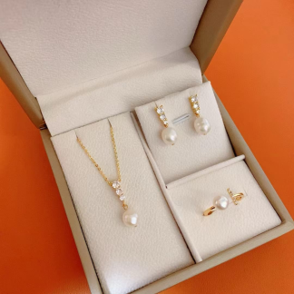 Freshwater pearl jewelry set	,	plated with18k gold	,	Pearl Size :	6-8mm	,	Pearl Necklace Length :	adjustable/40+5cm	(	MJ-2234	)