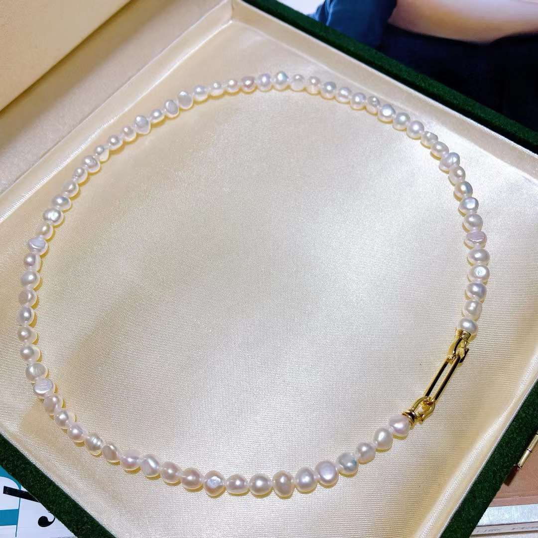 Freshwater pearl necklace , plated with 18k gold , Pearl Size : 6-7mm , Pearl Necklace Length : 40cm ( MJ-2027 )