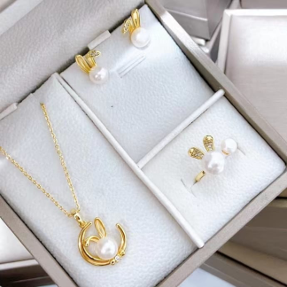 Freshwater pearl jewelry set	,	plated with18k gold	,	Pearl Size :	5-8mm	,	Pearl Necklace Length :	adjustable/40+5cm	(	MJ-2255	)