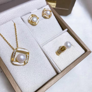 Freshwater pearl jewelry set	,	plated with18k gold	,	Pearl Size :	6-8mm	,	Pearl Necklace Length :	adjustable/40+5cm	(	MJ-2284	)