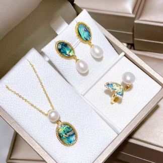 Freshwater pearl jewelry set	,	plated with18k gold	,	Pearl Size :	6-8mm	,	Pearl Necklace Length :	adjustable/40+5cm	(	MJ-2292	)